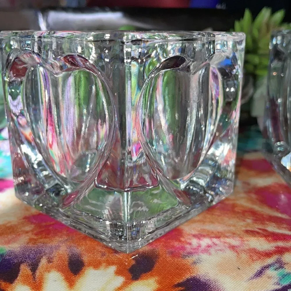 N/A light glass